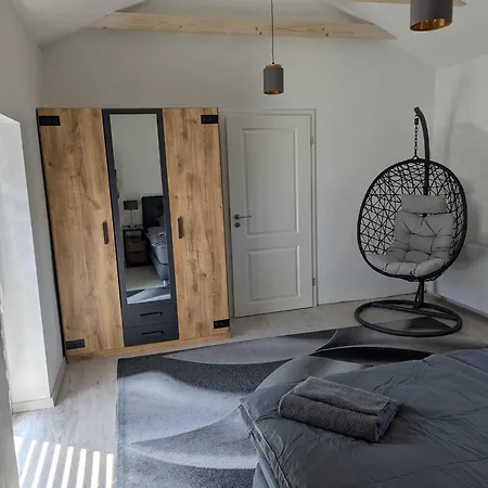 Luett Achtern Diek *